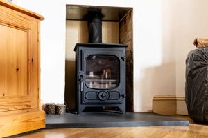 Log Burner- click for photo gallery